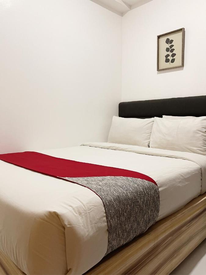 Airo Suites Makati Pasay Zewnętrze zdjęcie