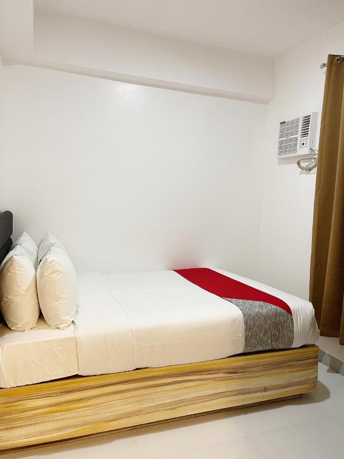 Airo Suites Makati Pasay Zewnętrze zdjęcie