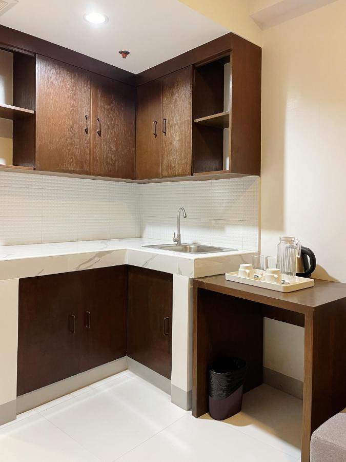 Airo Suites Makati Pasay Zewnętrze zdjęcie