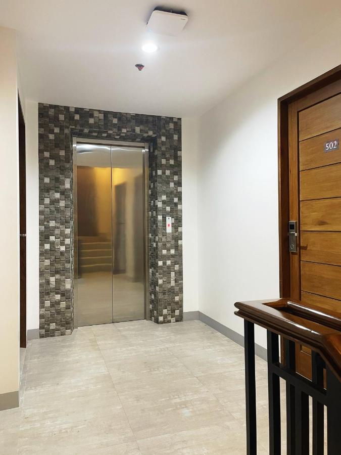 Airo Suites Makati Pasay Zewnętrze zdjęcie