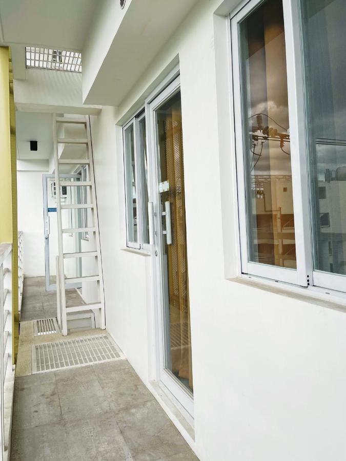 Airo Suites Makati Pasay Zewnętrze zdjęcie