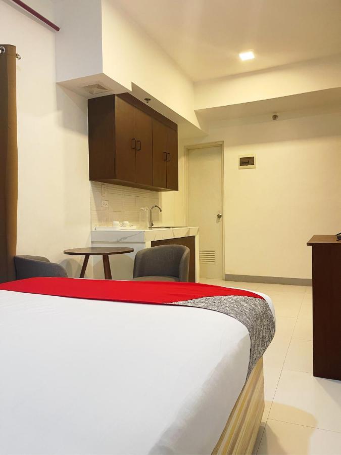 Airo Suites Makati Pasay Zewnętrze zdjęcie